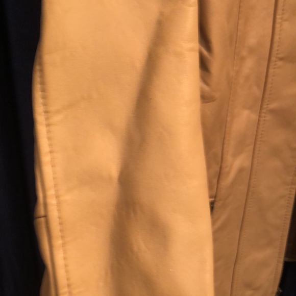 Tan khaki leather jacket pre loved imperfect lots of life left price reflects - Picture 12 of 12